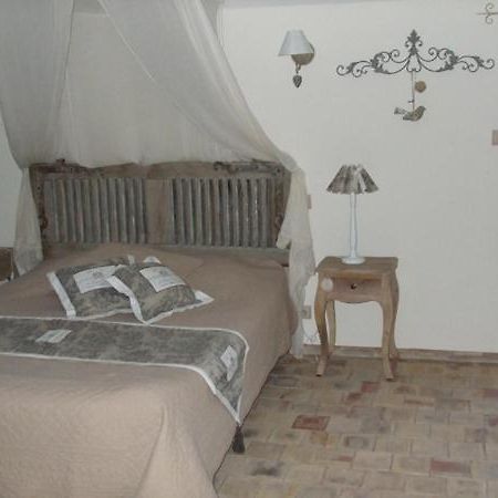 Mas Bella Cortis Bed & Breakfast La Garde Adhemar Luaran gambar